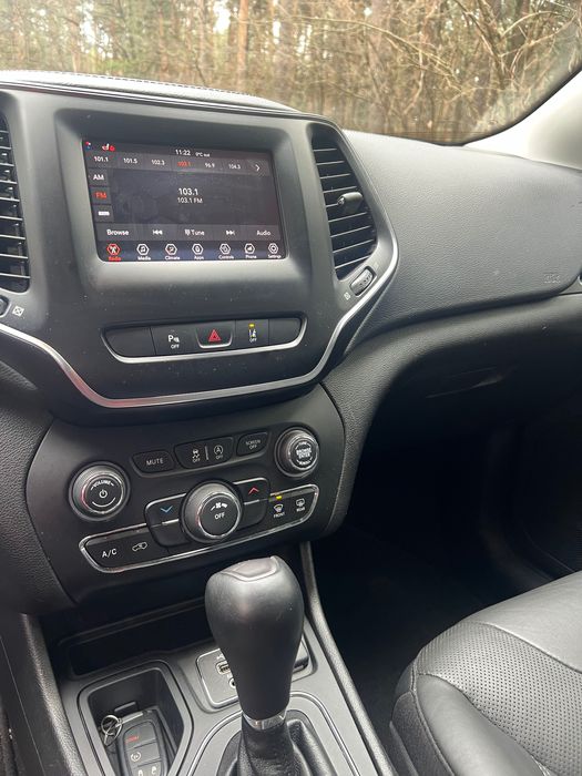 Продам Jeep Cherokee 2020 року