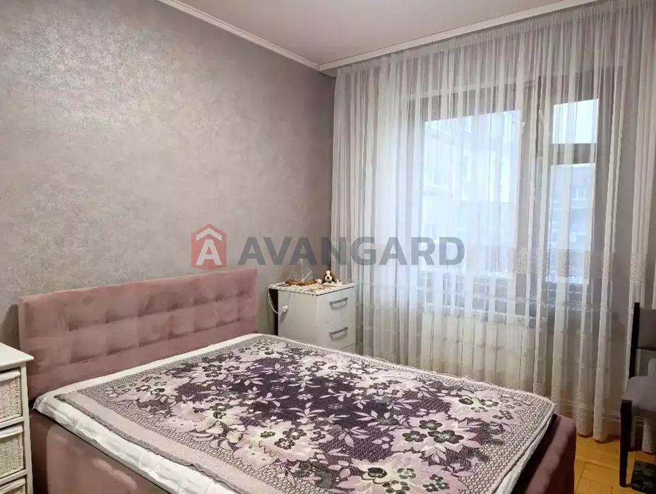 Продам 3 кімнатну квартиру на ж.м. Перемога-4.  Автономка