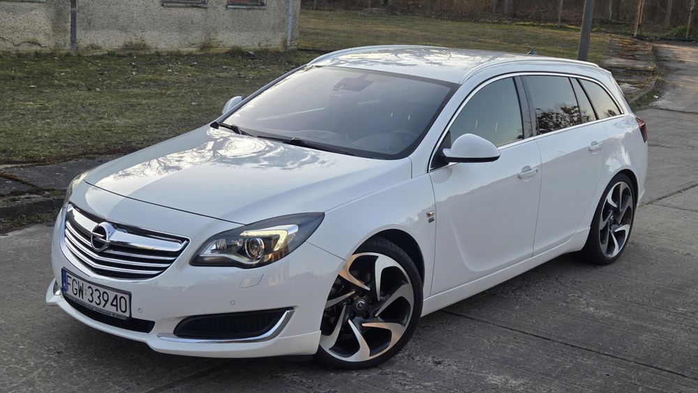 Insignia 2.0 CDTI 140 Ps -   Chip  na 191 Ps . OPC-  LINE  Pakiet Zewnetrzny i Wewnetrzy . ALU R20 .Bi-Xenon