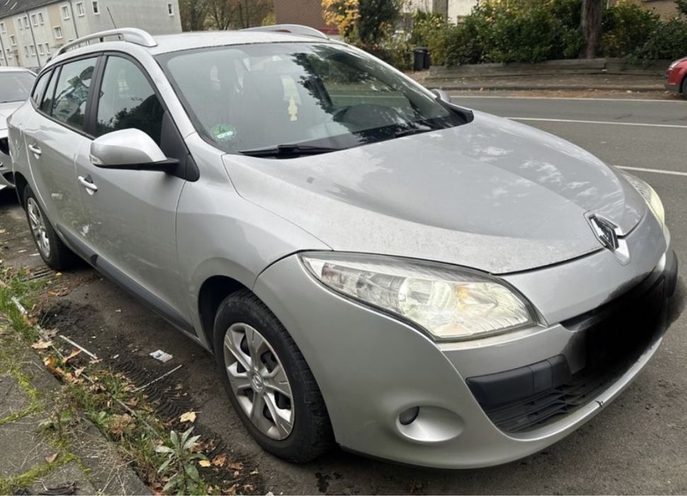 Запчастини меган 3 розборка шрот розбіра крило фара ляда запчасти стоп