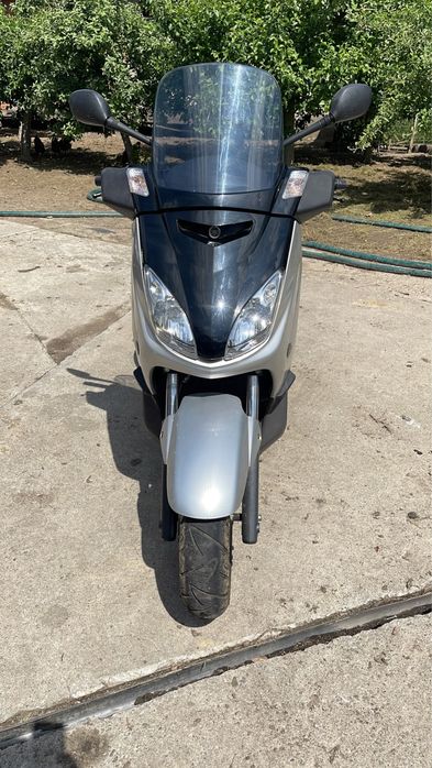 Yamaha 125 x-max