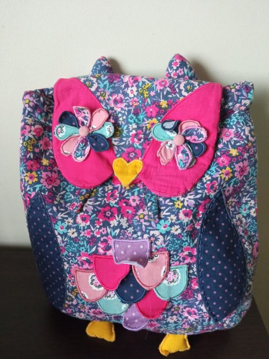 Mochilas  pequenas  Novas