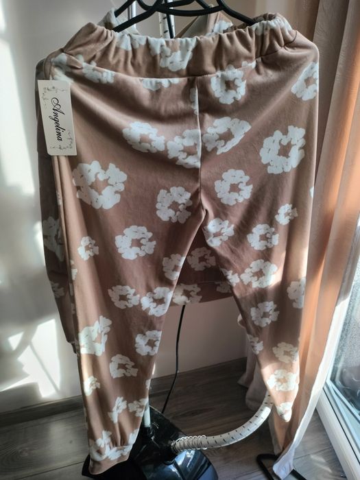 Nowy dres welurowy152cm