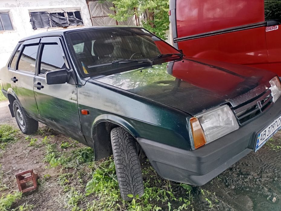 Продам 99 ,2002рік газ бензин в робочому стані