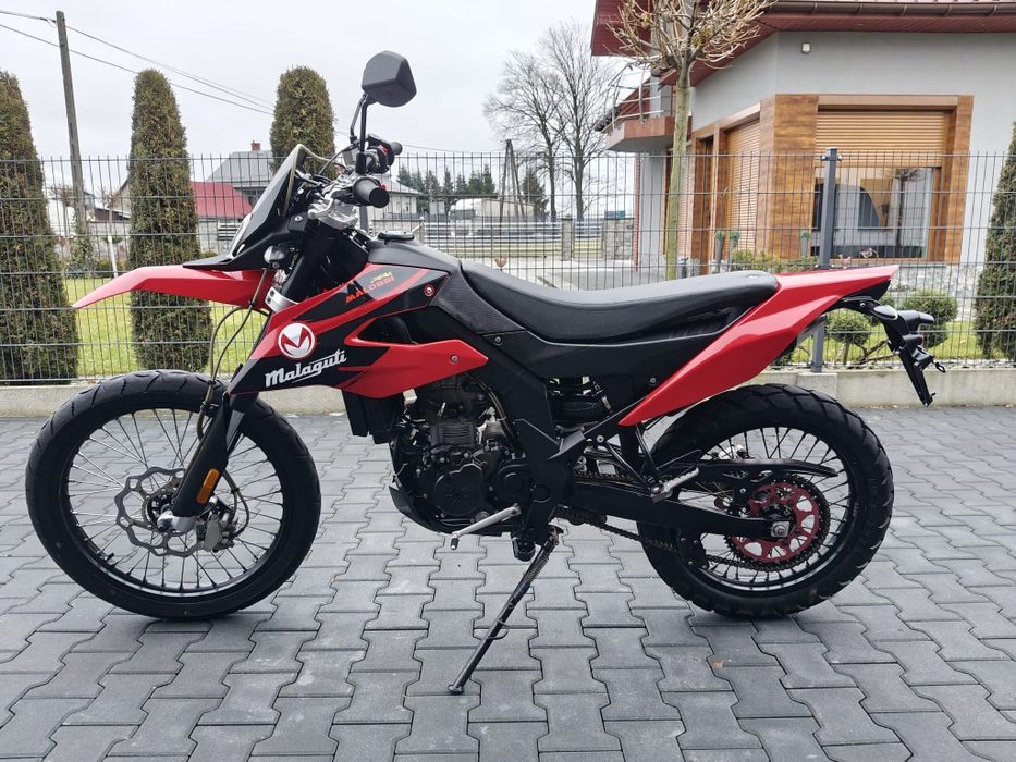 Malaguti XTM 125 cm Raty, Transport