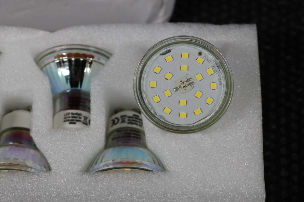 Komplet 6 żarówek led i 6 oprawek ruchomych z ceramicznymi końcówkami