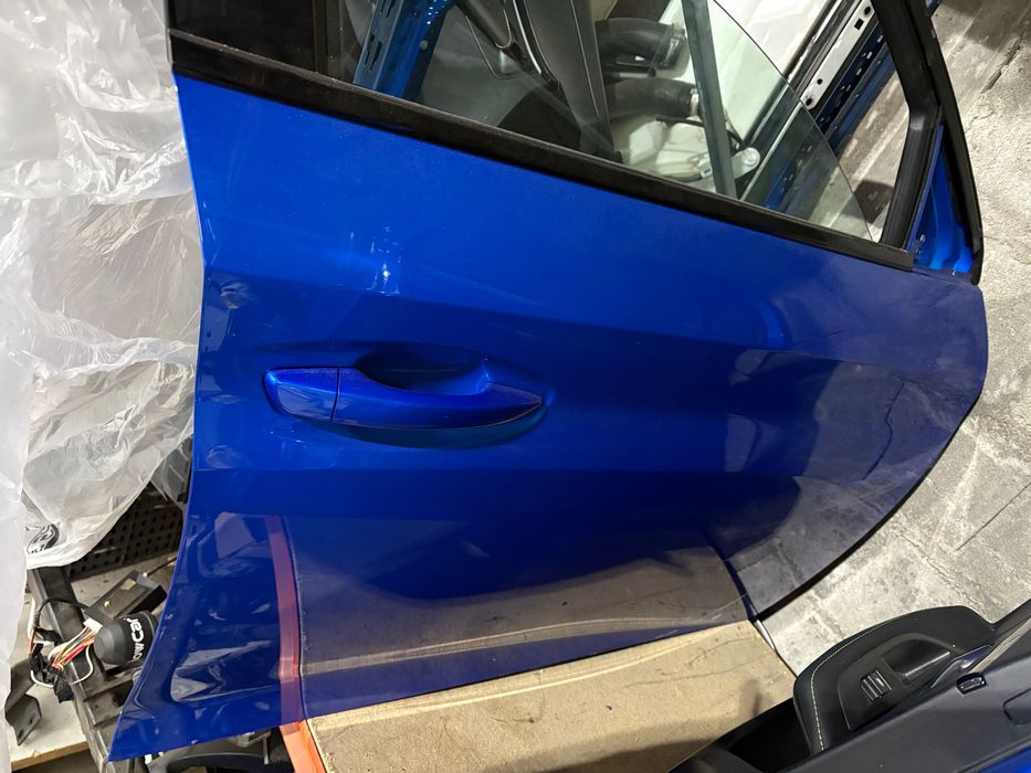 Porta Frente Direita Peugeot 208 II