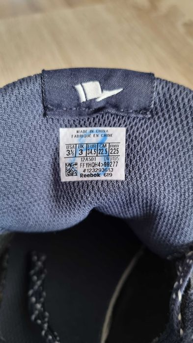 Buty chłopięce REEBOK rozmiar 34,5