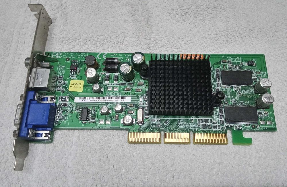 [PC Vintage] Placa grafica AGP - ATI Radeon 9200 SE