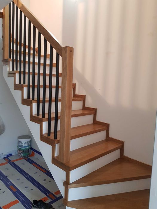 Schody drewniane , balustrady , trepy dębowe