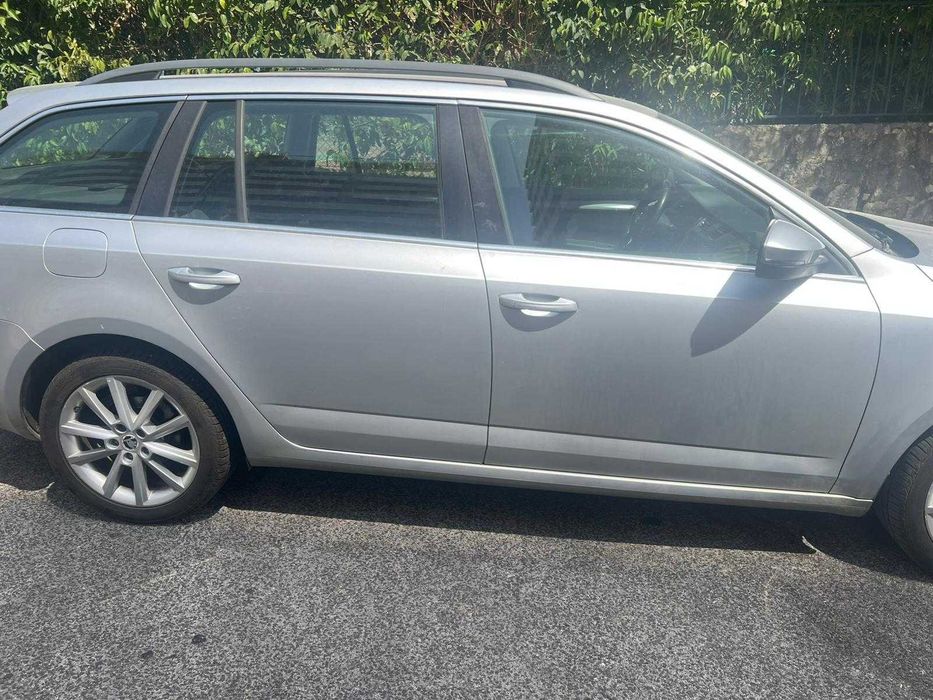 Venda de Viatura Skoda Octavia