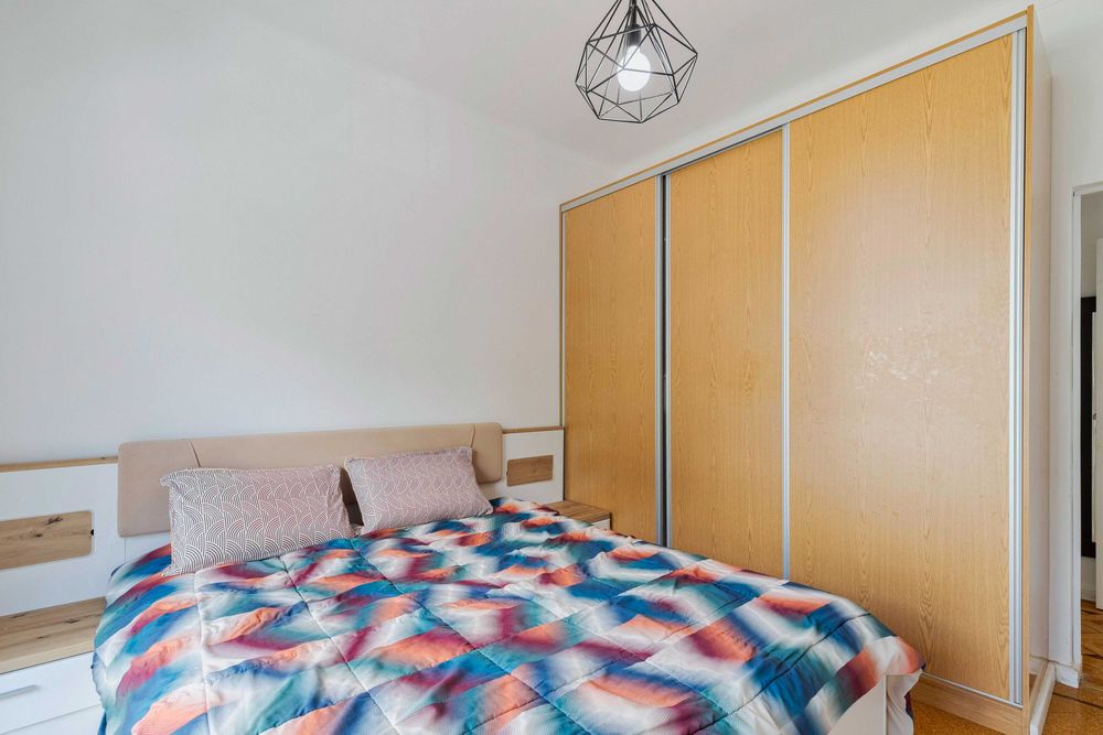 Apartamento T3 Remodelado com Varandas em Setúbal