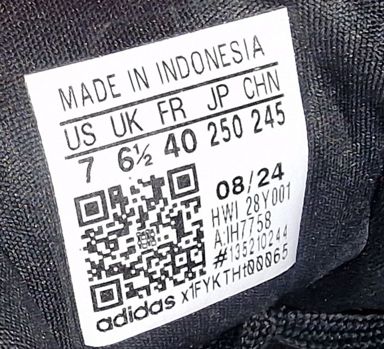 Бігові кросівки Adidas (40 розмір)