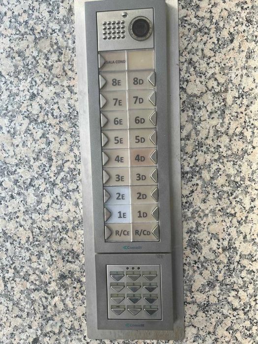Instalação e reparação de videoporteiros e telefones de porta