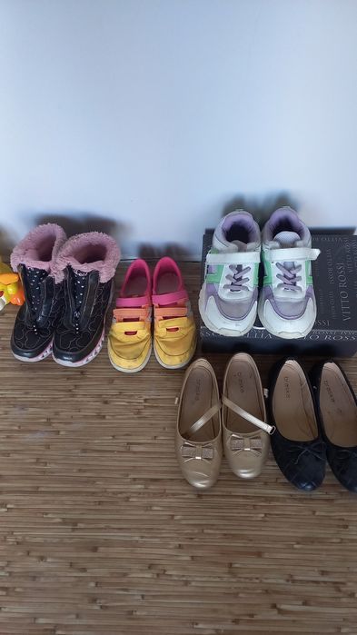 Продам обувь на ребенка