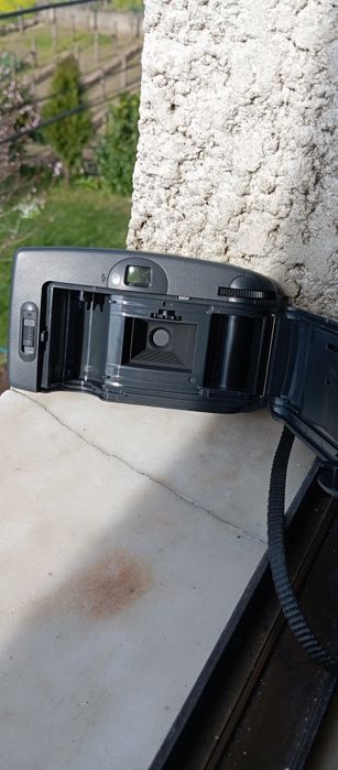Máquina fotográfica Fuji Fujifilm FZ-5 (1989)