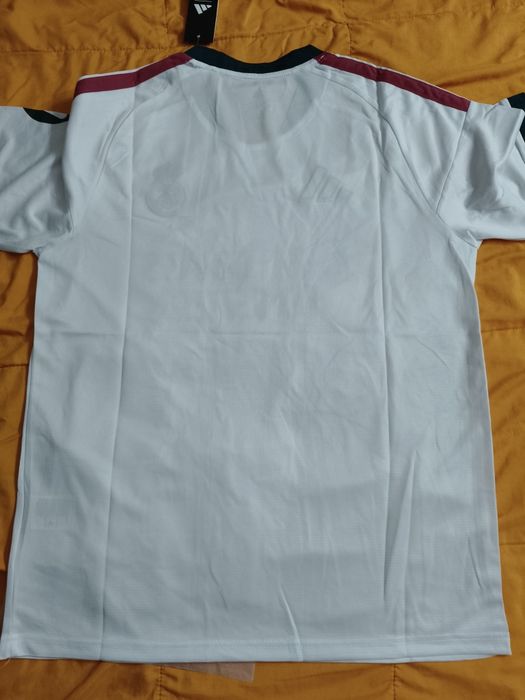 Camisola Real Madrid  época 26/27