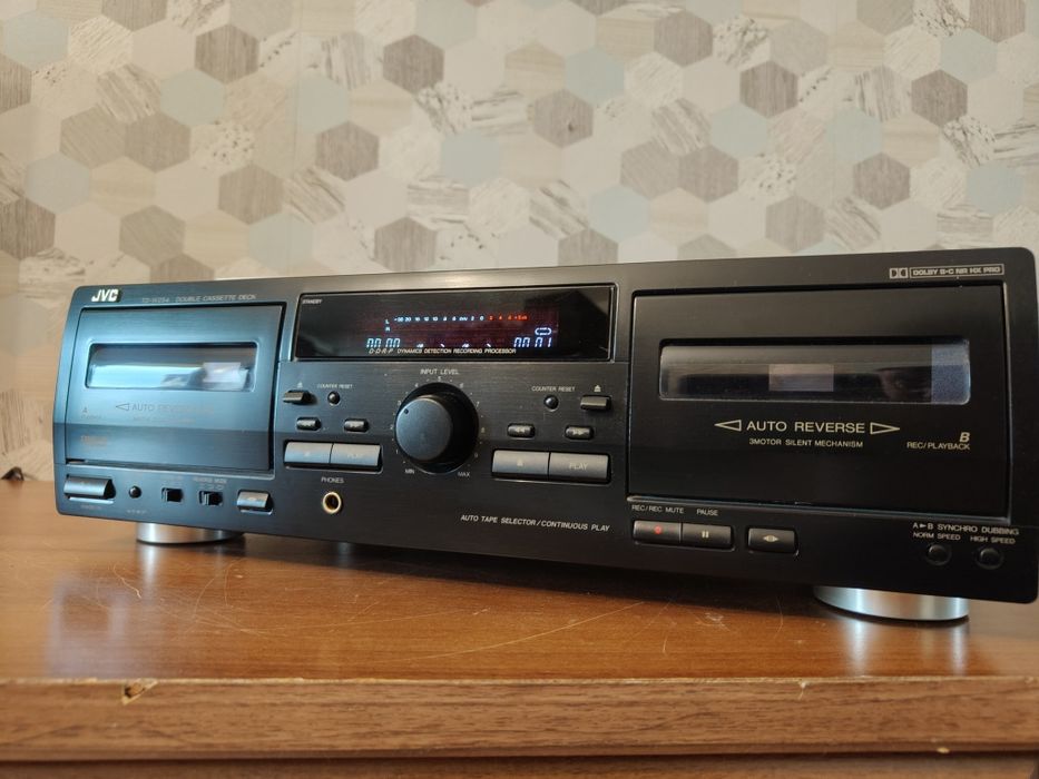 Magnetofon kasetowy JVC TD-W254