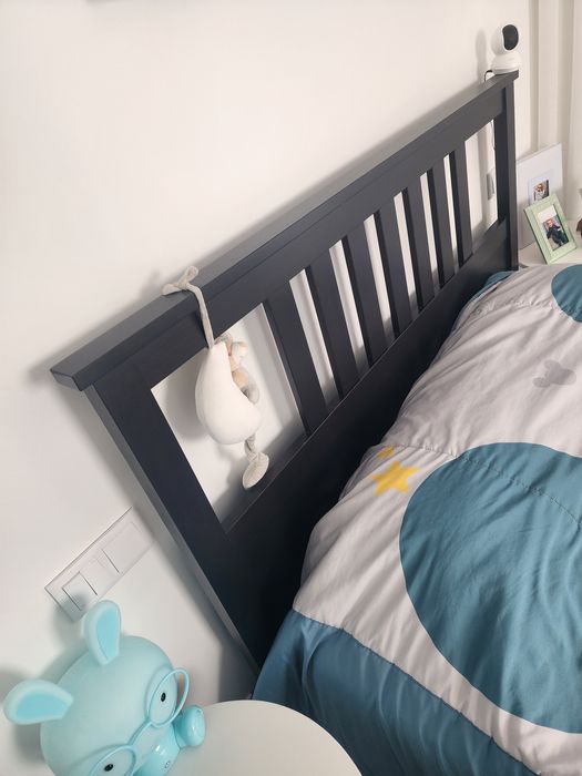 Quarto cama cómoda espelho