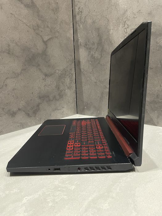 Ноутбук Acer Nitro N18C4 17.3" FHD/8GB/256GB SSD/i5-9300H! ART81