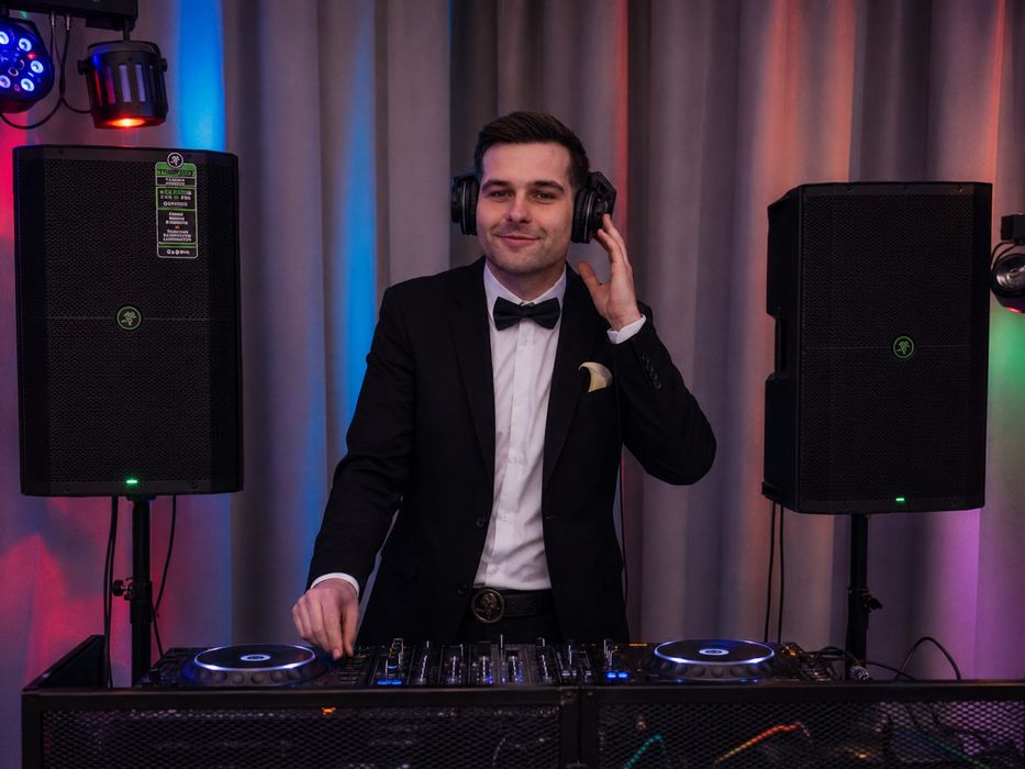 DJ - WODZIREJ - FOTOBUDKA - FOTOLUSTRO - Kompleksowa obsługa imprez - foto/video/dron