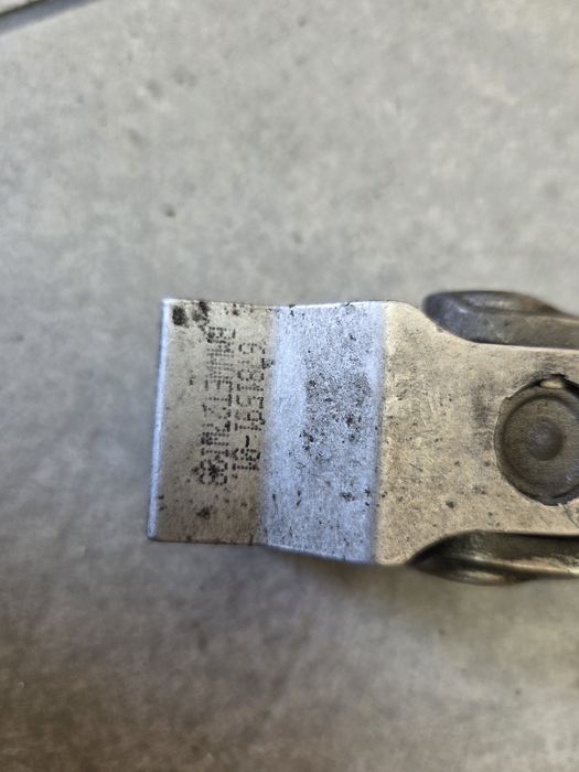 Przegub łącznik kolumny kierowniczej BMW E87 E81 E82 E88 E90 E91 E92 E93