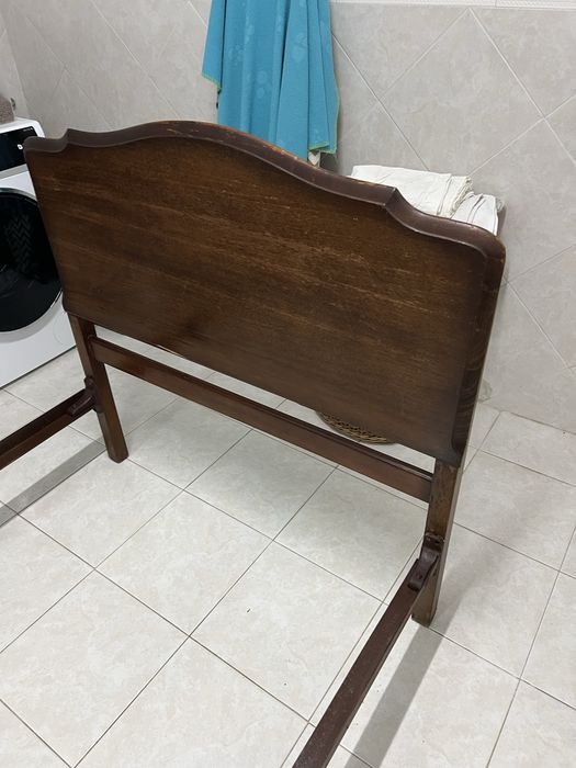 Cama solteiro estilo inglesa