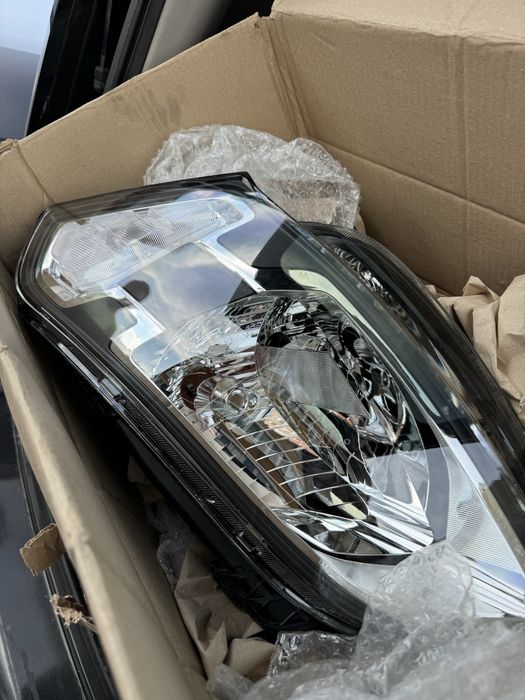 Продам ліву фару для KIA SOUL