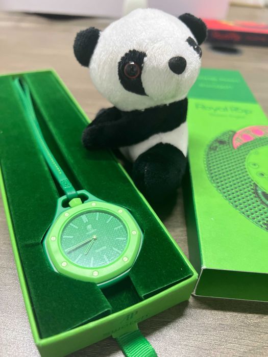 Limitowany Green Eight – Lépine z koronką przy 12, SISTEM51 hand-wound