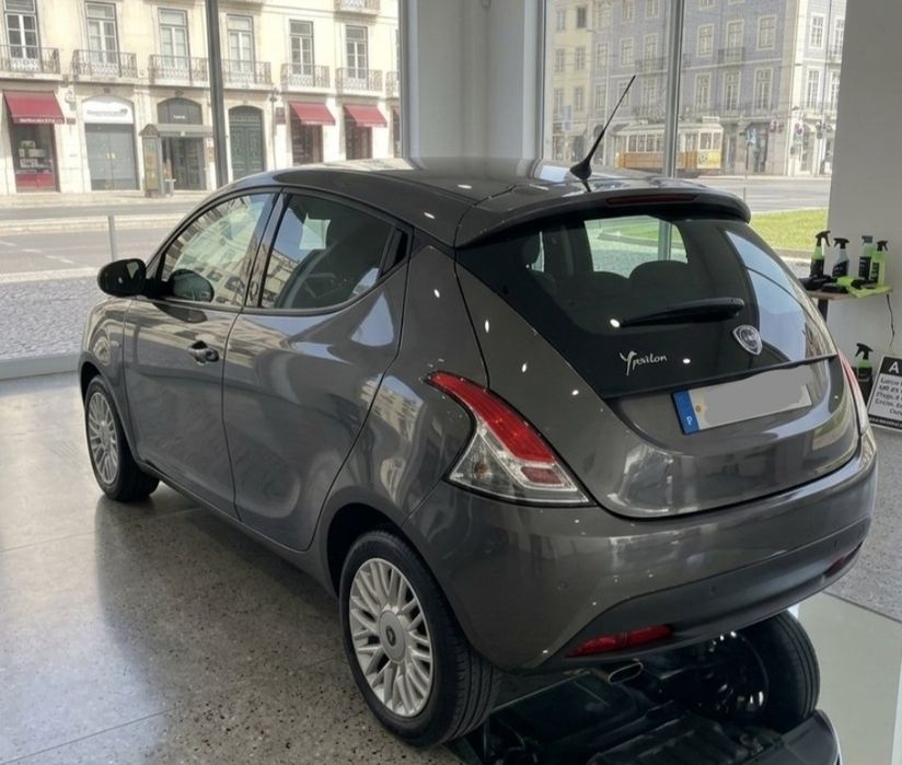 Lancia Ypsilon 1.2i GPL 2015/Excelente citadino/Econômico