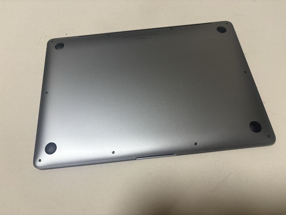 Macbool Air M1 (ідеальний стан)