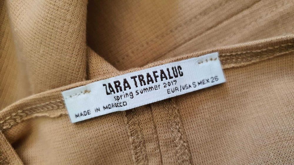 Sukienka na ramiączkach Zara Trafaluc, kolor nude, rozmiar S.