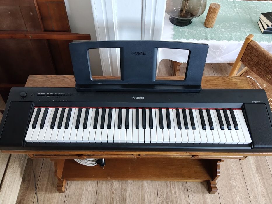 Pianino cyfrowe Yamaha NP-15 Piaggero Black