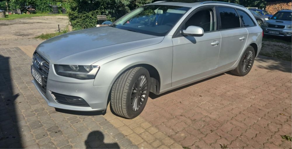 Wynajem Busa Mercedes Vito Long, uslugi transportowe autami osobowymi