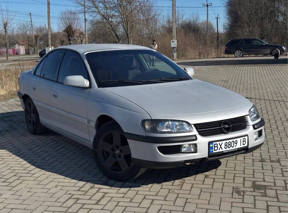 Opel Omega 2.5 бензин