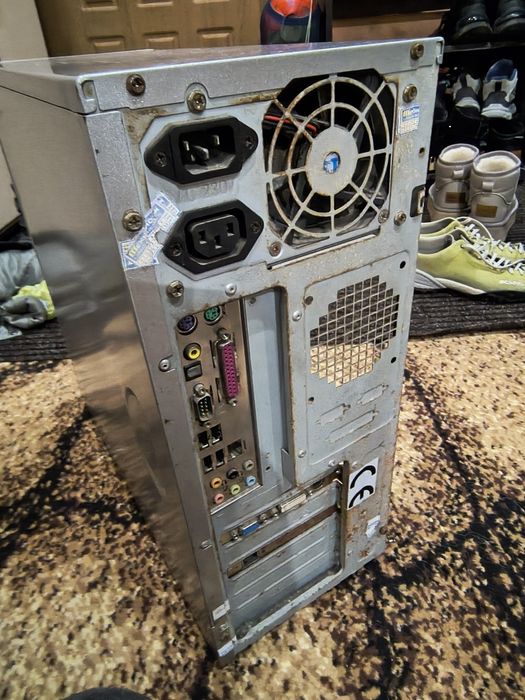 Системный блок. Не полный.