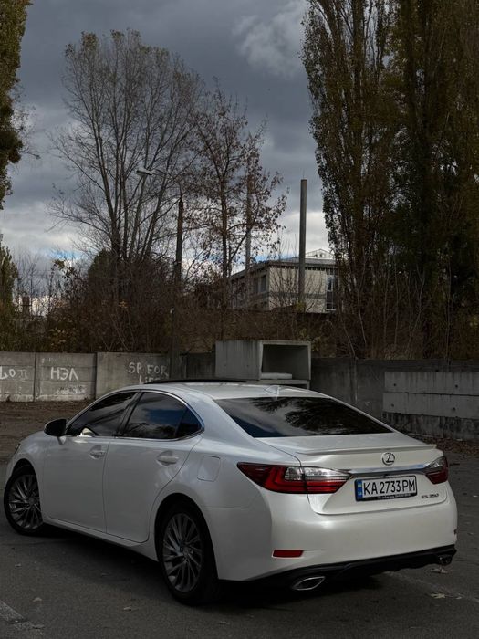 ЛЕКСУС ES 350 седан
