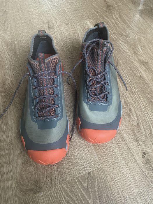 Трекінгові чоловічі кросівки Vibram 44 розмір, кросівки для альпінізму