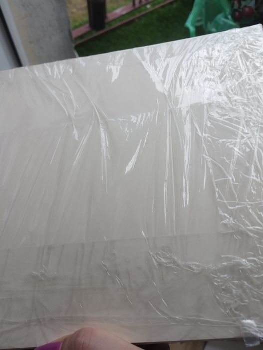 100 kartek arkuszy A4 ecru papier gładki elfenbens na zaprószenia