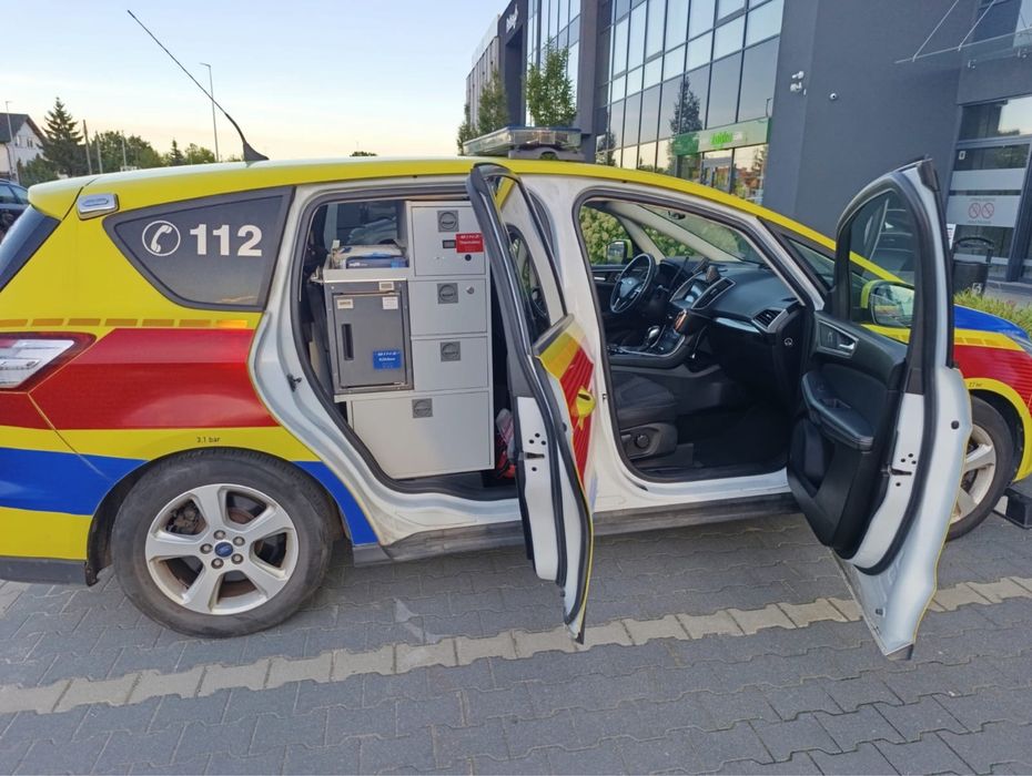 Ford S-Max karetka ambulans 2017