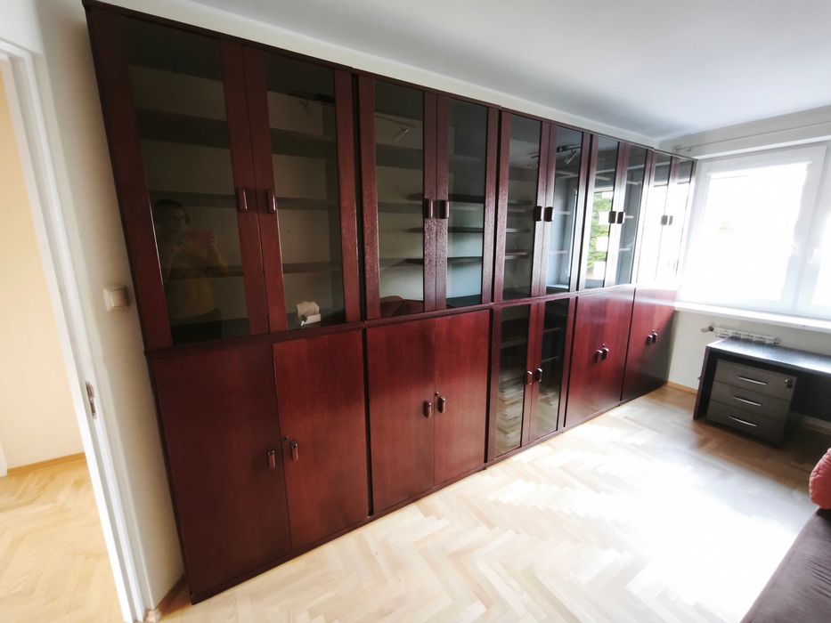 Zestaw stylowych mebli gabinetowych 4,2 m, biblioteczka z witrynami, 5 sekcji