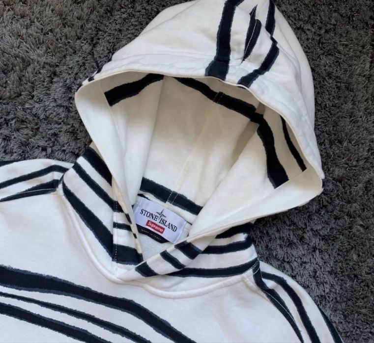 Продам своб кофту Stone island