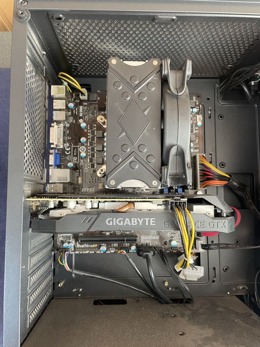 Intel Core I5 2500k; MSI B75MA-P45; 16 Gb (2x8) HyperX