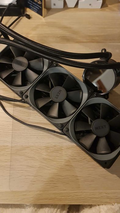 CPU cooler AIO NZXT Kraken X73 360mm s/ caixa