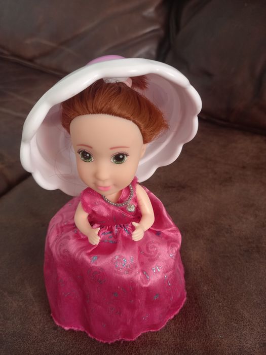 Продам ляльку трансформер