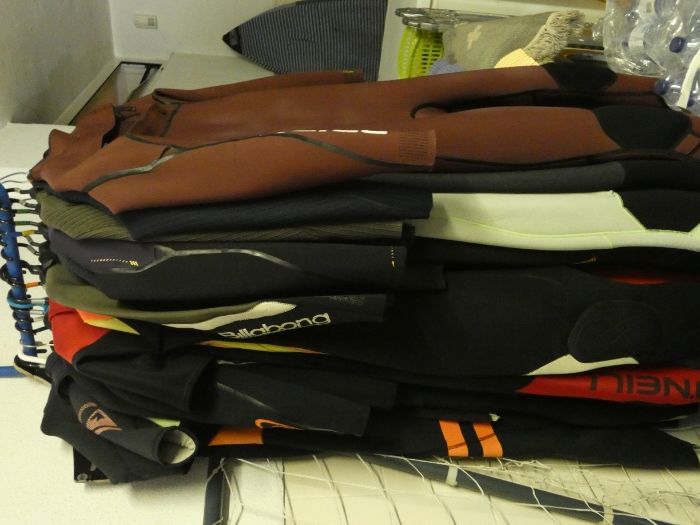 Fatos de Surf de várias marcas, tamanhos e espessuras desde 50€!!!