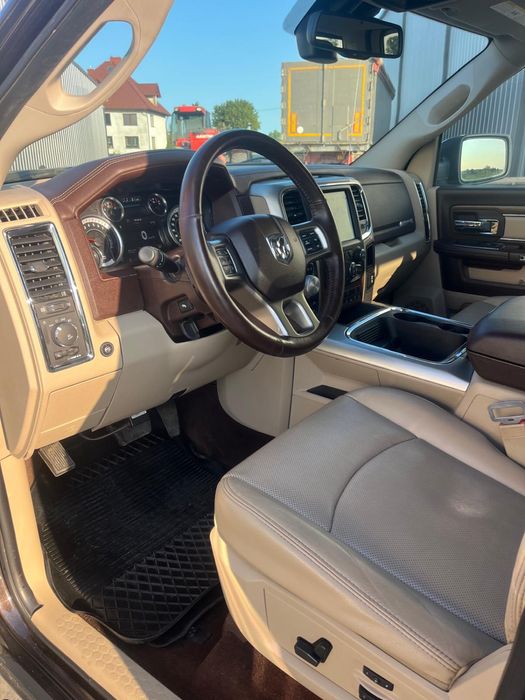 Dodge Ram 1500 Laramie