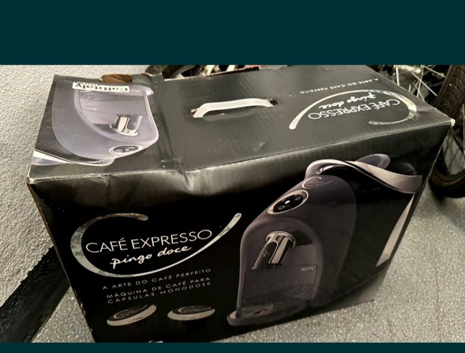 Máquina café pingo doce sem uso mas impecável