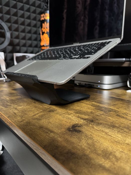 Ергономічна підставка для MacBook Air / Pro (M1, M2, M3, М4)