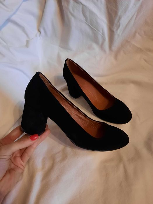 Классические замшевый туфли на удобном каблуке 6см